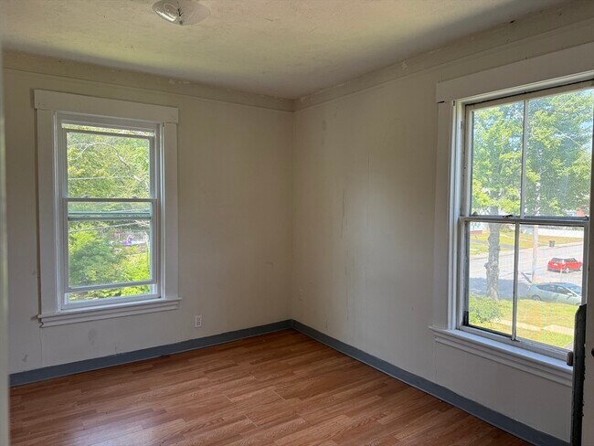 Building Photo - 91 Woodland Ave