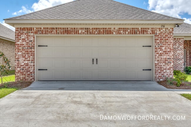 Building Photo - 174 Shelby Mae Cir