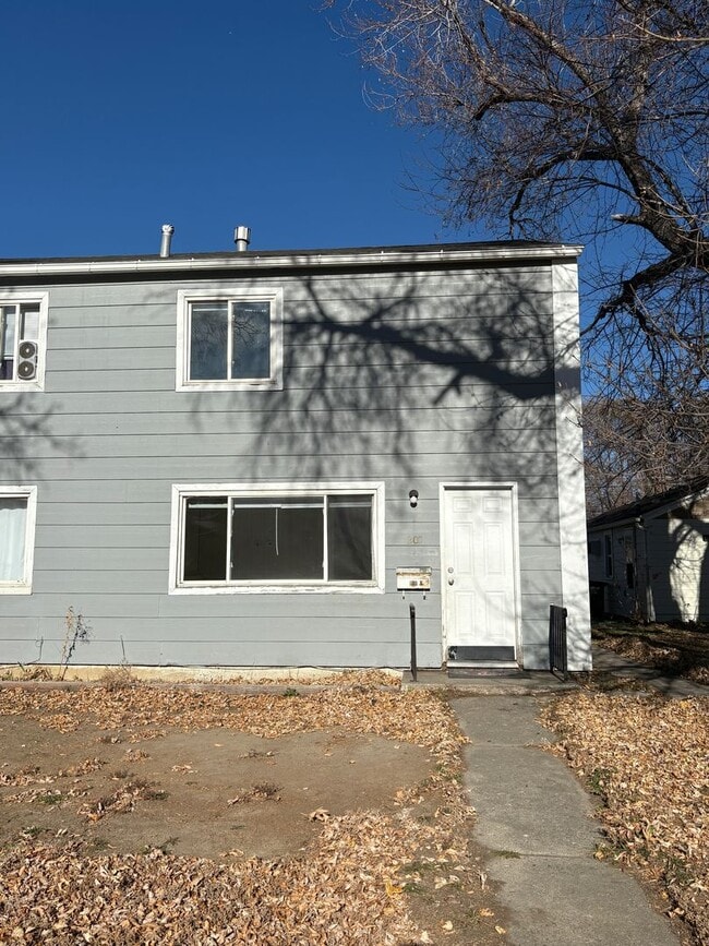 Building Photo - 205/207 Broadwater Ave