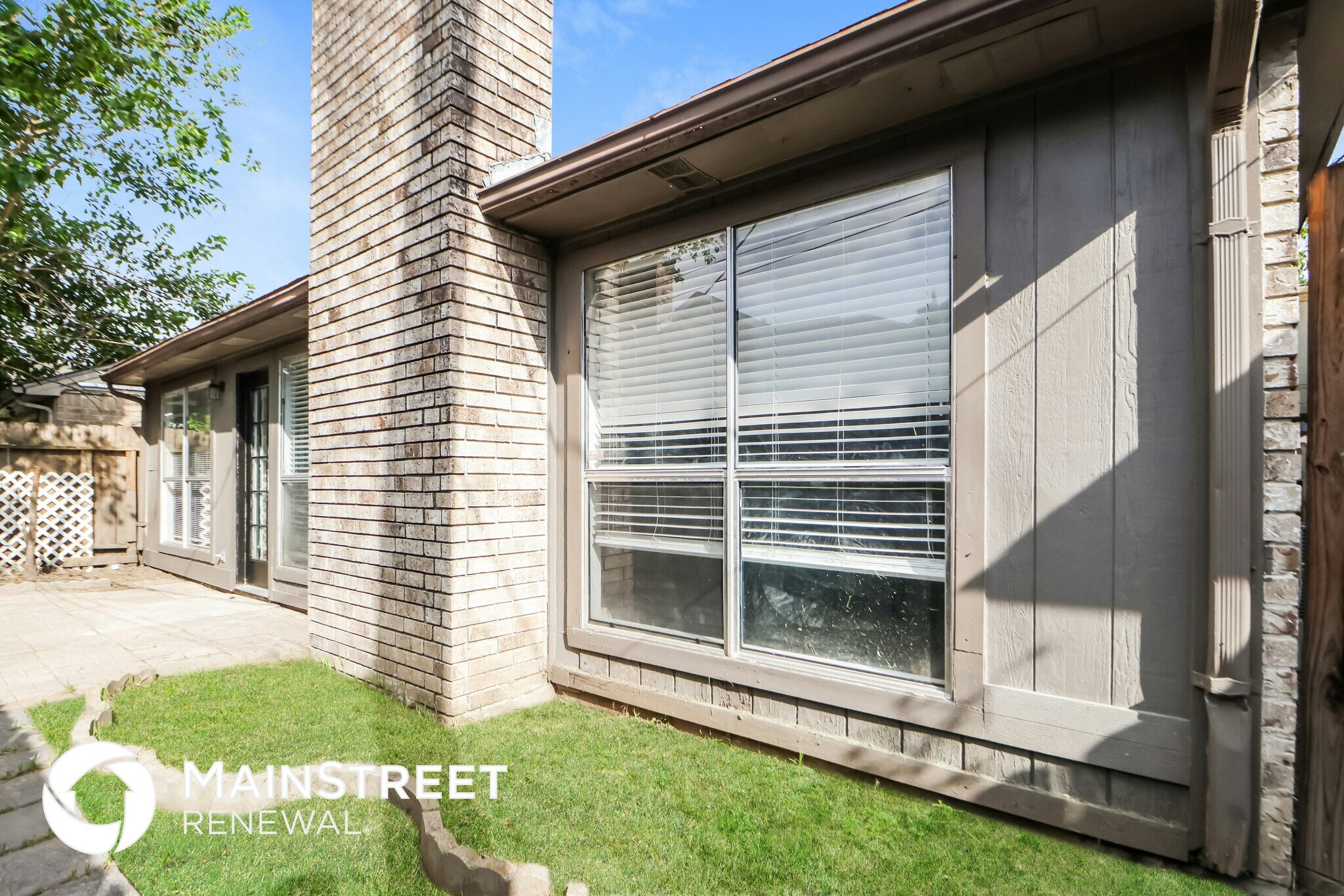 Building Photo - 1607 Bodart Cir