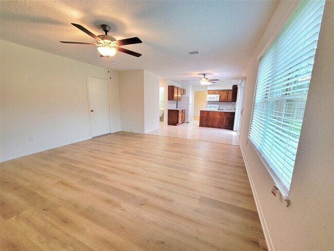 Building Photo - 3226 Granite Lake Dr