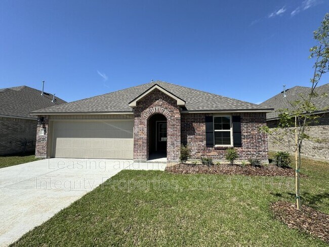 Primary Photo - 116 Romain Picard Dr