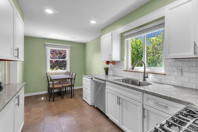 Building Photo - 69 Berryman Dr