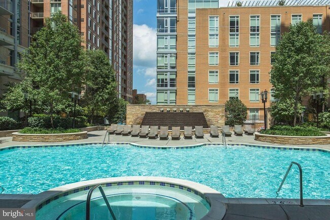 Building Photo - 11990 Market St