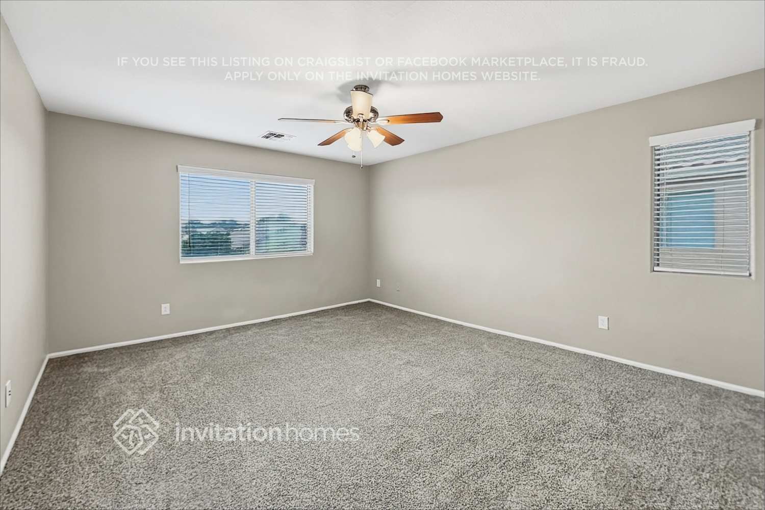 Building Photo - 447 W Corriente Ct