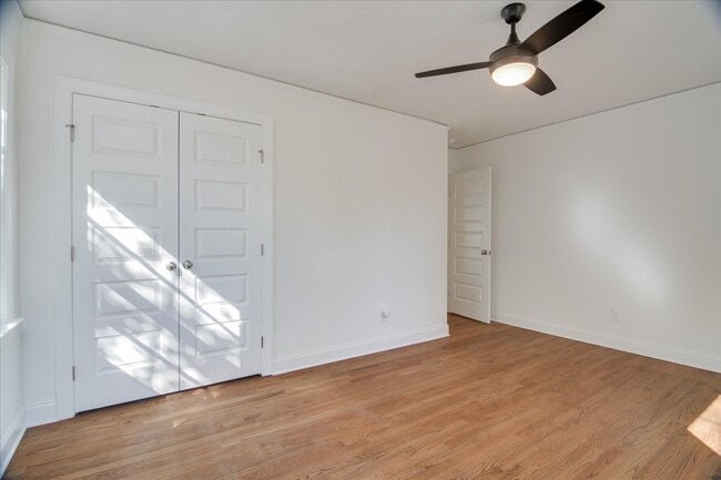 Building Photo - 1613 Pendleton Rd