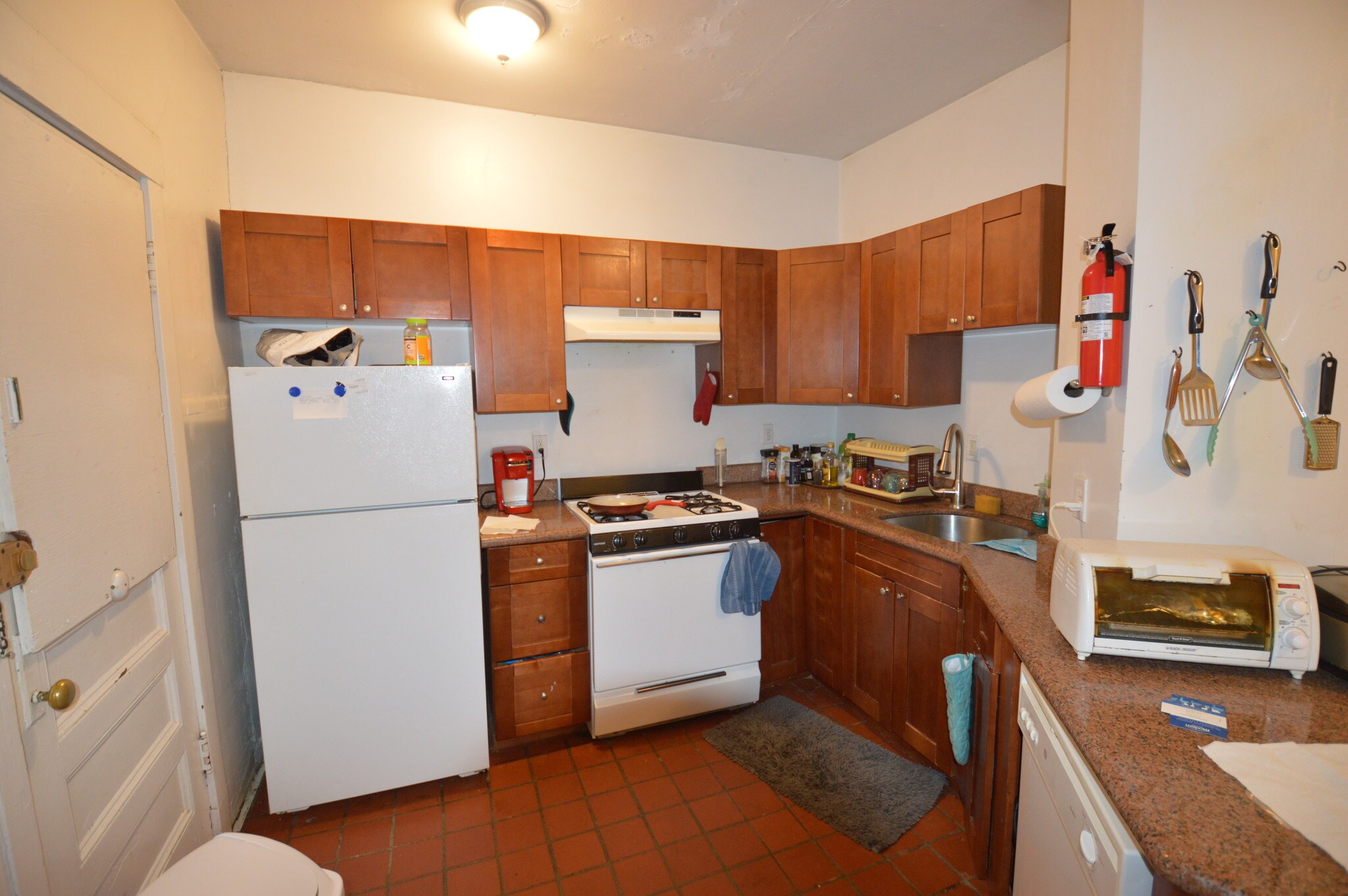 Building Photo - 66 Egmont St