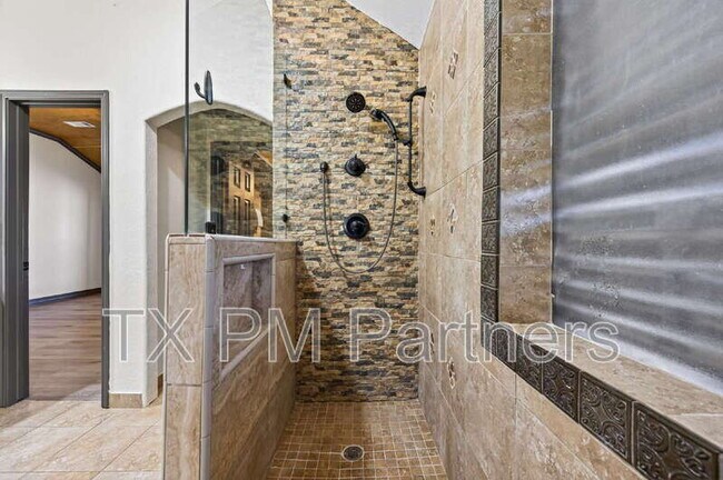 Building Photo - 23410 Stratsborough Dr