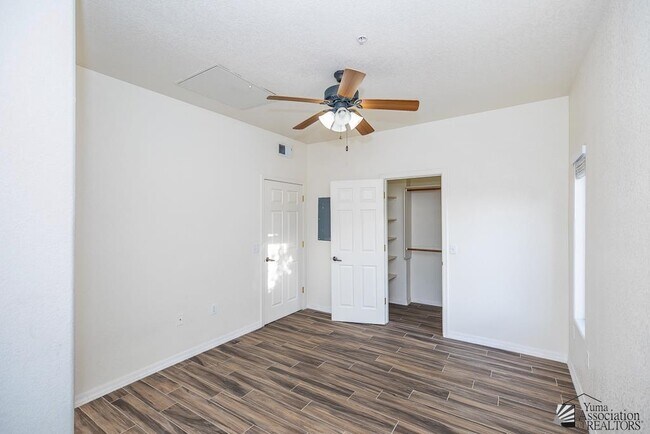 Building Photo - 3567 W 22nd Pl