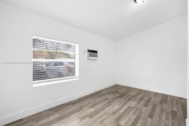 Building Photo - 2300 W Flagler St