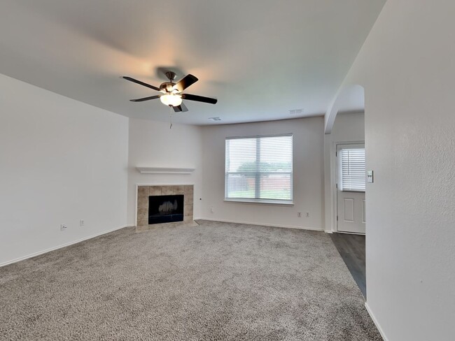 Building Photo - MOVE IN READY NOW IN KELLER ISD!
