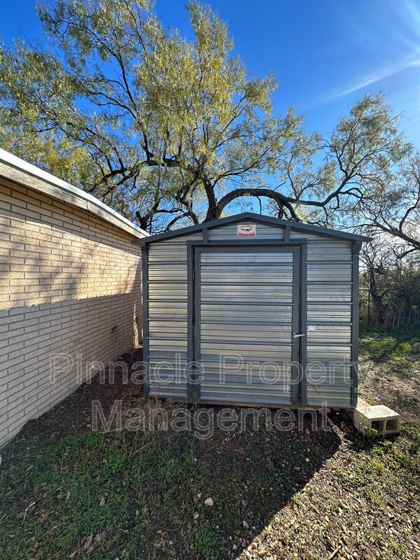 Building Photo - 3207 Grape Creek Rd