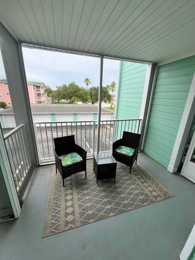 Building Photo - Anastasia Island Condo for Rent! ONE CAR GARAGE UNIT INCLUDED!