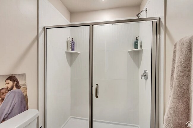 Building Photo - 2003 Red Yearling Dr