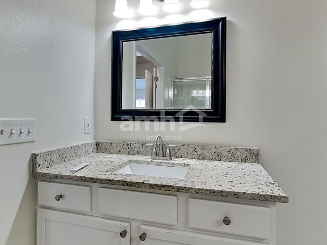 Building Photo - 11340 Misty Isle Ln