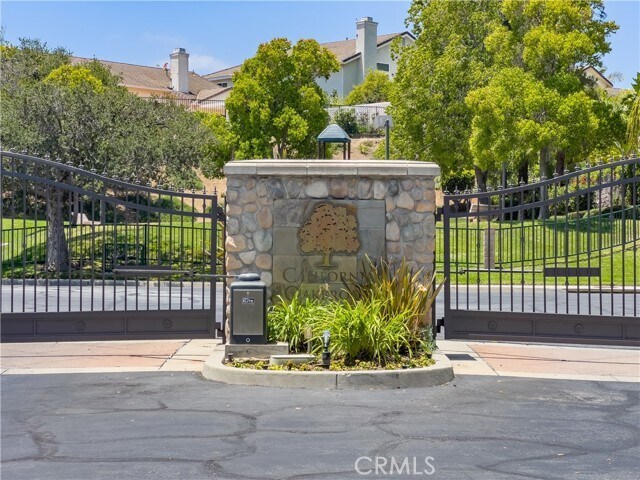 Building Photo - 1699 Ramona Dr