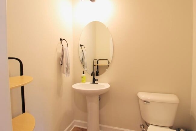 Building Photo - 1412 Palomino Trl