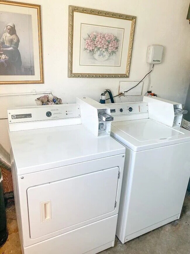 Building Photo - Fantastic 1 bedroom / 1 bath unit in Platt Park