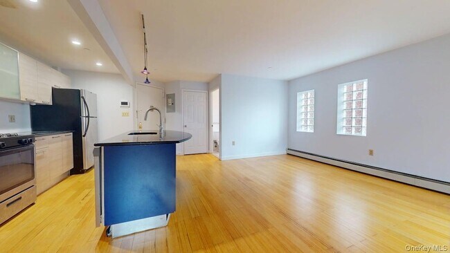 Building Photo - 83-75 117th St