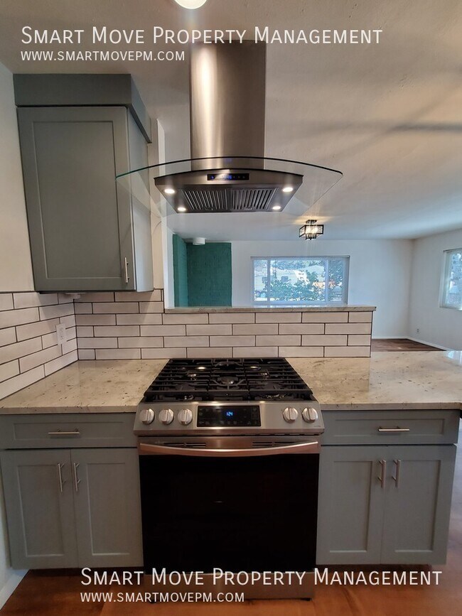 Building Photo - 6030 Kirkwood Cir