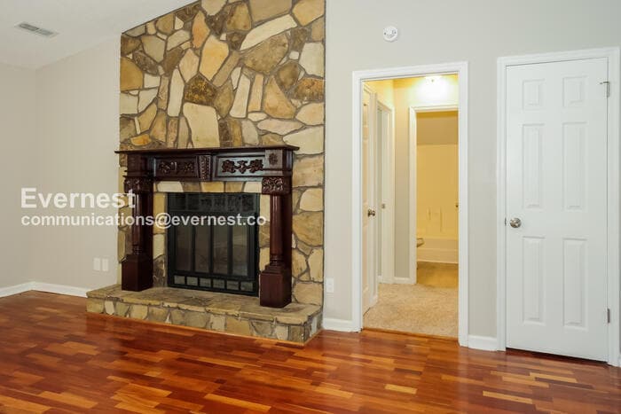 Building Photo - 100 Shackleford Rd