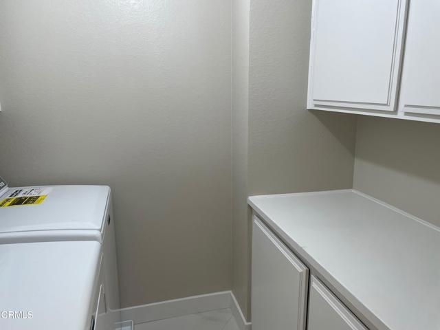 Building Photo - 852 N Monterey St