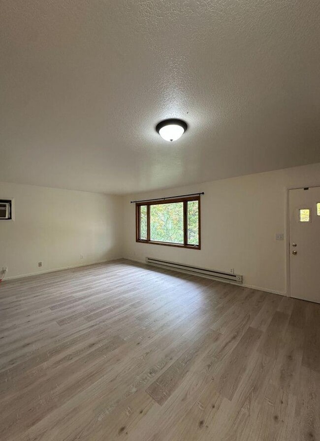 Building Photo - 2 bedroom in Billings MT 59105
