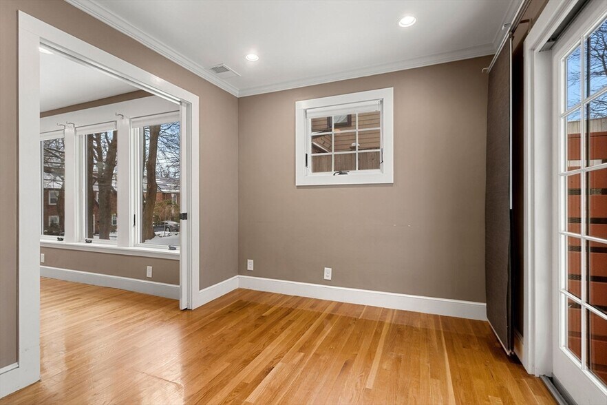 Building Photo - 233 Bonad Rd