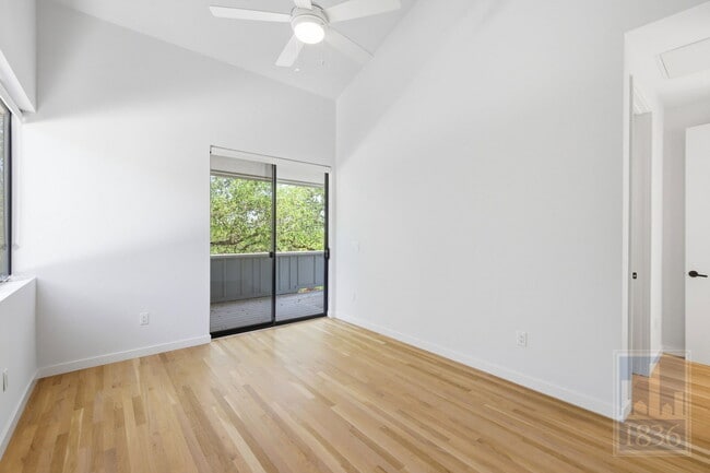 Building Photo - 3202 Clawson Rd