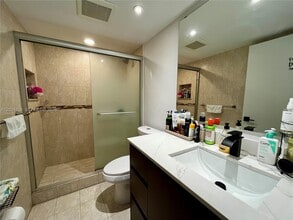 Building Photo - 8800 SW 123rd Ct