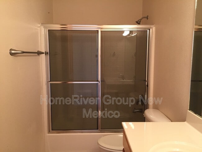 Building Photo - 828 Kipuka Dr NW