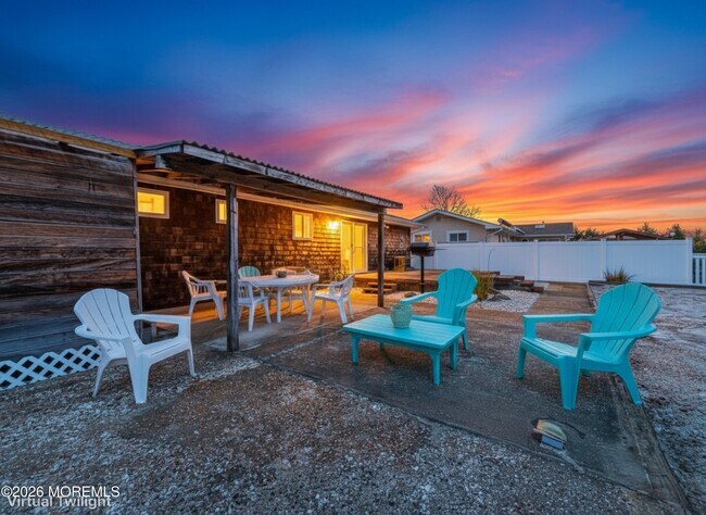 Building Photo - 1813 Capstan Dr