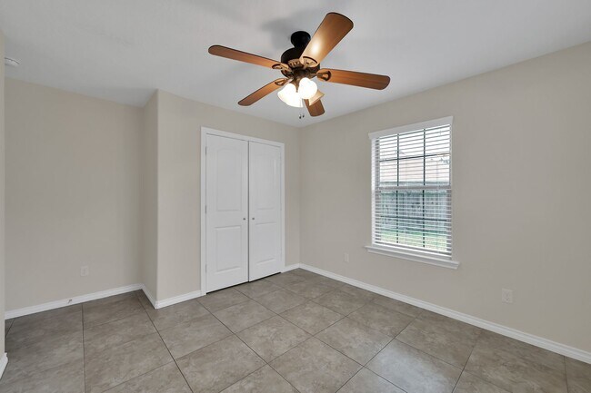 Building Photo - 170 S Bend Ct