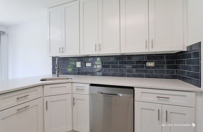 Building Photo - 211 Dogwood Ct