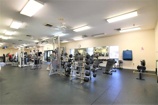 Building Photo - 2903 Victoria Cir