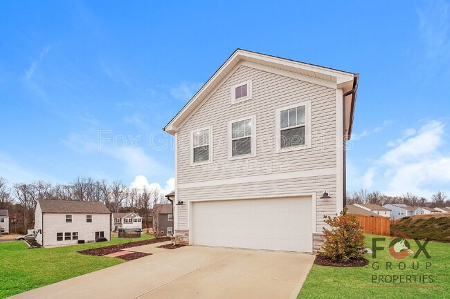 Building Photo - 144 Dyssa Lp