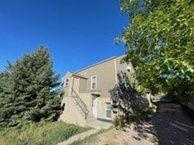 Building Photo - r1306LBP