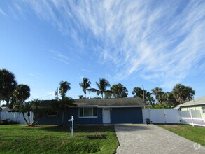 Building Photo - 4188 Pompano Rd