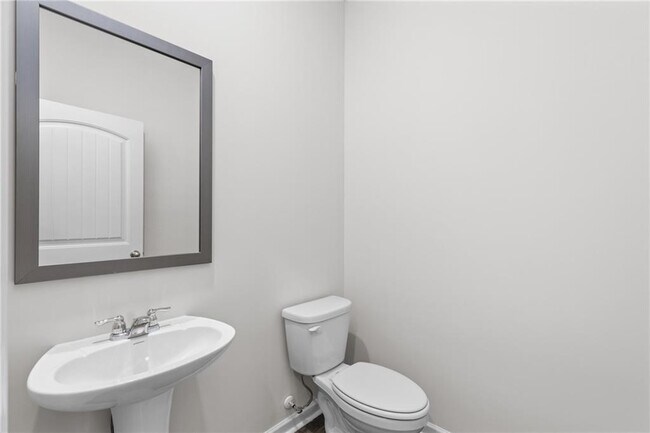 Building Photo - 5370 Swan Ln