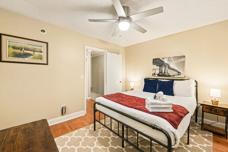 Building Photo - 507 Stinson Dr