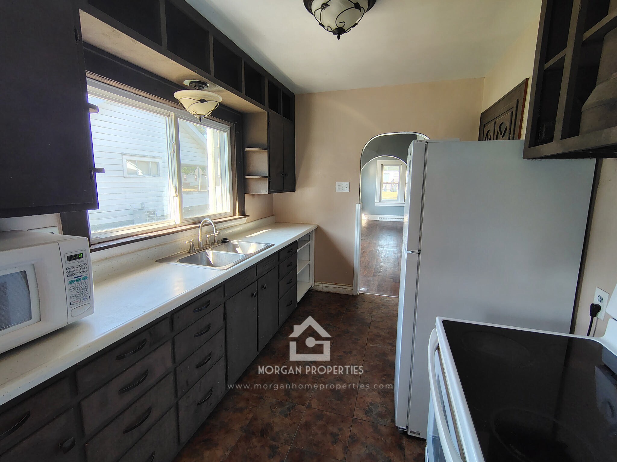 Building Photo - 207 Plum St