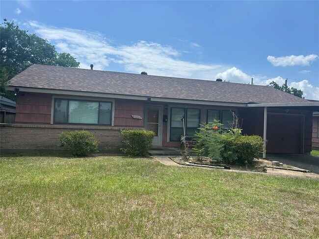Primary Photo - 8635 McDade St