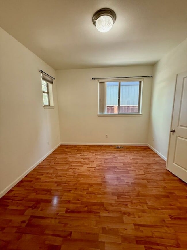 Building Photo - Lovely Corner Lot 3 Bedroom home with Land...