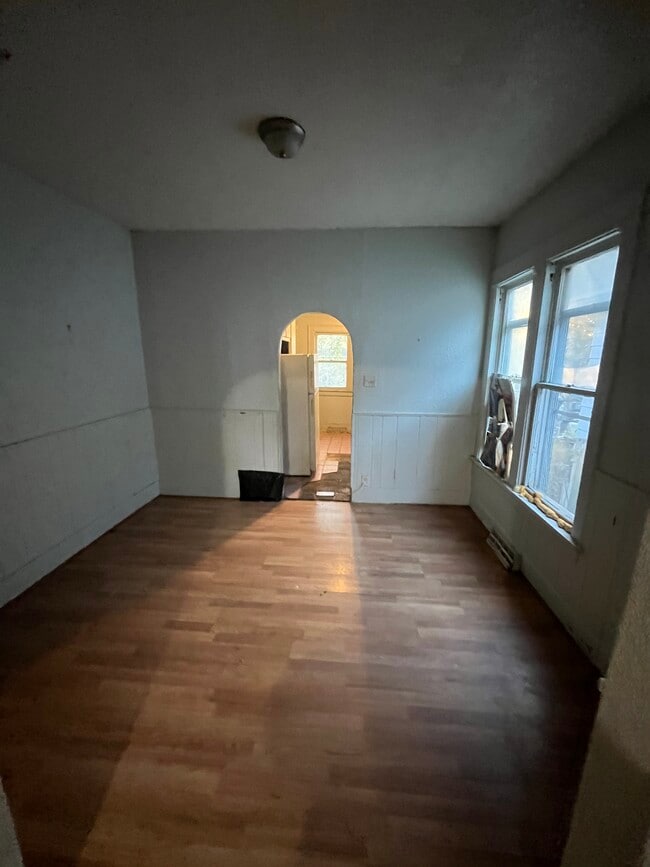 Building Photo - 1700 S Stanley St