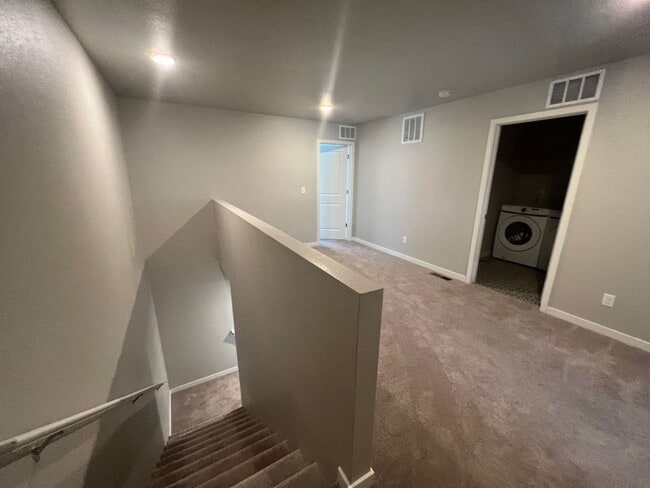 Building Photo - Fantastic Townhome in Ault