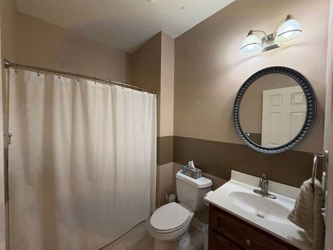 Building Photo - Carolina Lakes Gated Community!!