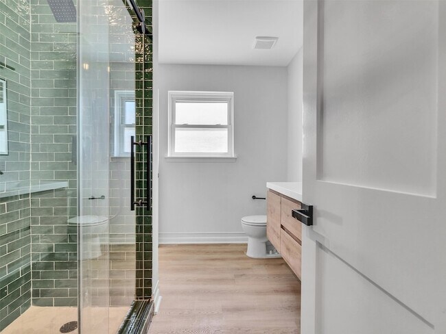 Building Photo - 16007 Diana Ln