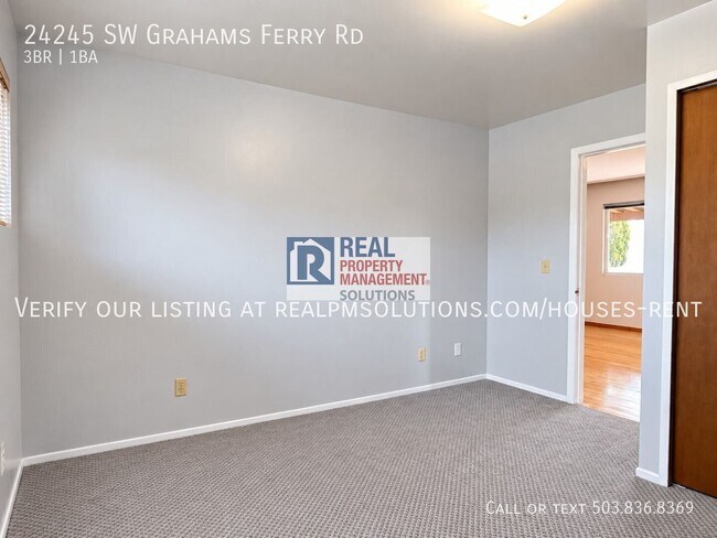 Building Photo - 24245 SW Grahams Ferry Rd