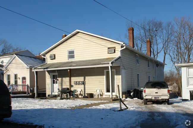 Primary Photo - 124 Vernon Ave
