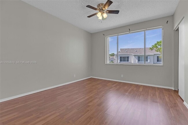 Building Photo - 16640 Hemingway Dr